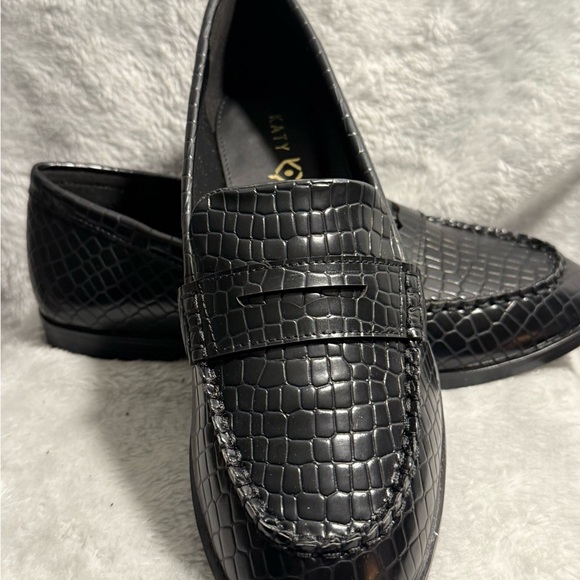 Katie Perry Women Black  Penny Loafers - Picture 7 of 12